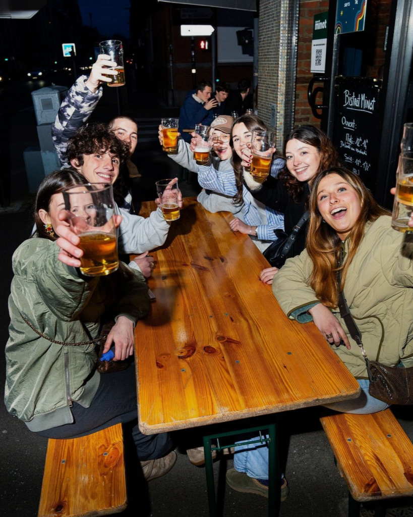 Pub Crawl & Party